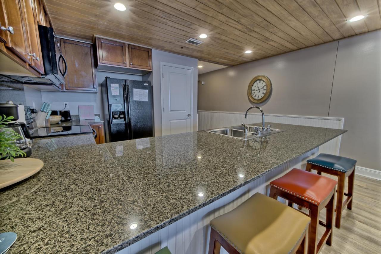 Sterling Breeze - Luxury Beach Front Condo Panama City Beach Buitenkant foto
